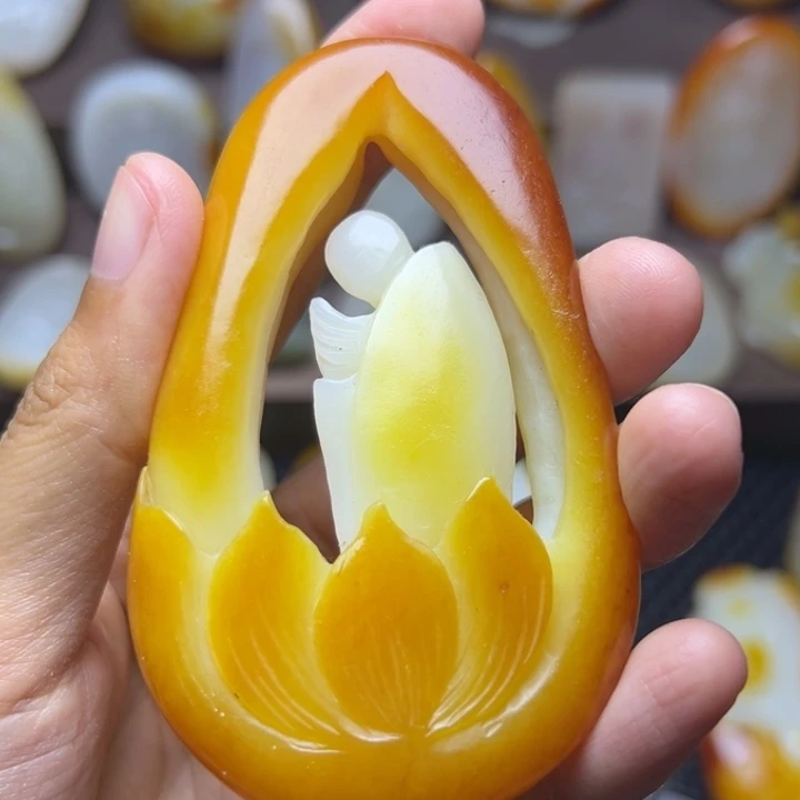 颈饰未镶嵌和田玉