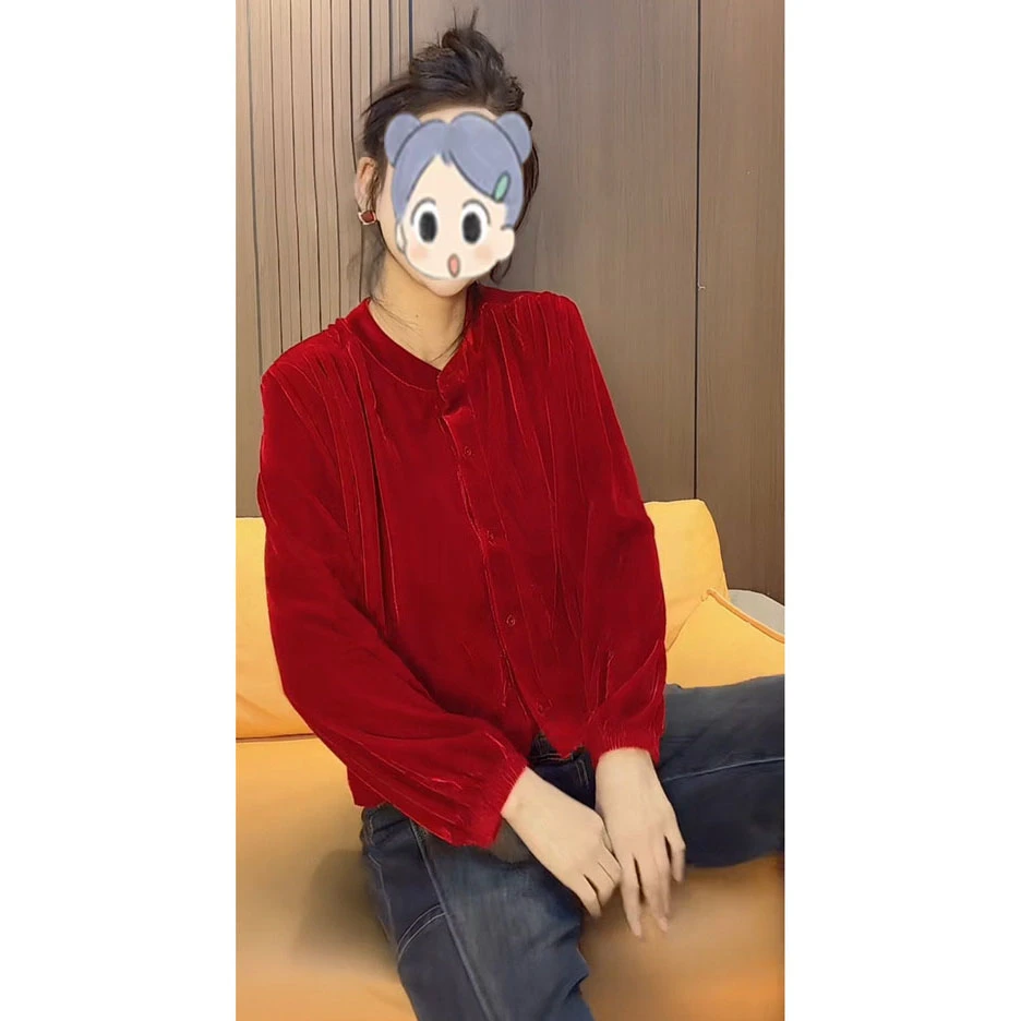 欧货爆款丝绒上衣女2026初春新款时尚气质灯笼袖宽松显瘦红色内搭