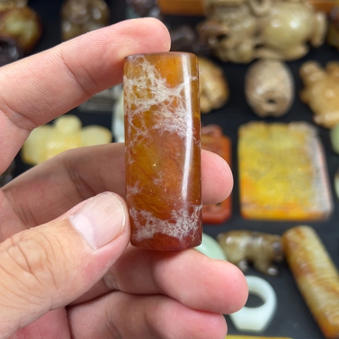 颈饰未镶嵌和田玉（糖玉）