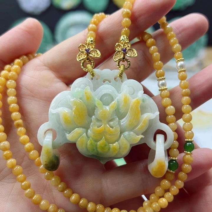 颈饰未镶嵌翡翠吊坠