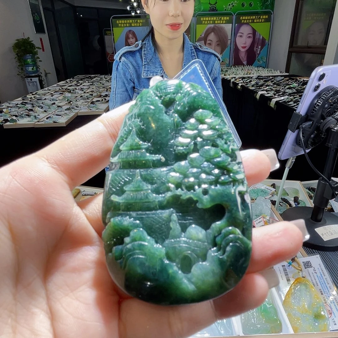 颈饰未镶嵌翡翠一个