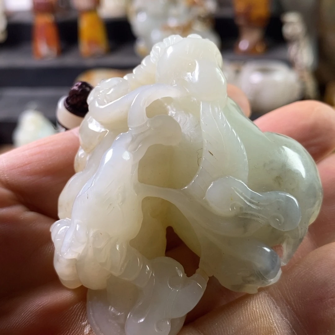 未镶嵌和田玉（糖玉）挂件