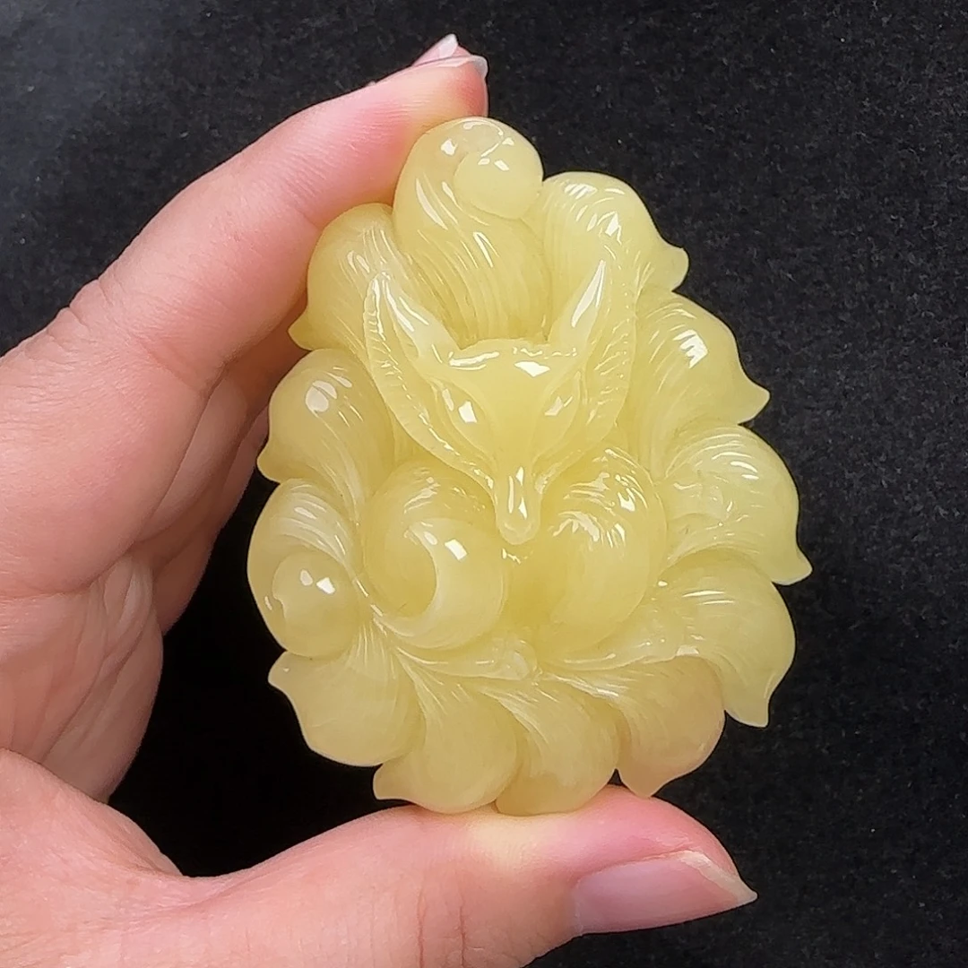 蜜蜡未镶嵌珠宝奇石