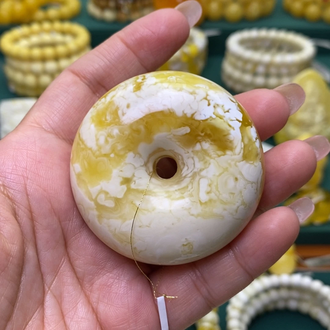 蜜蜡未镶嵌裸石平安扣