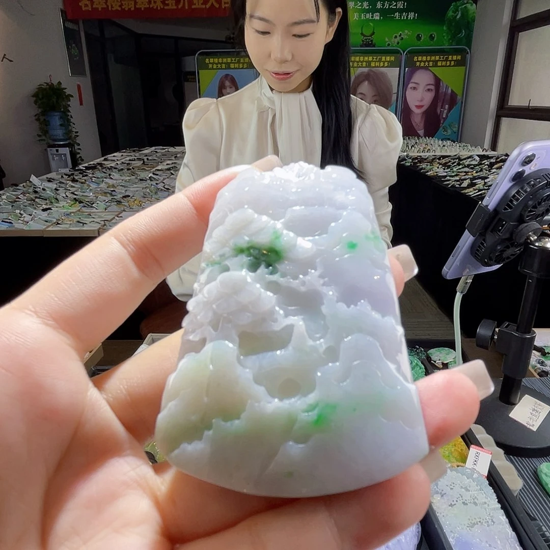 颈饰未镶嵌翡翠一