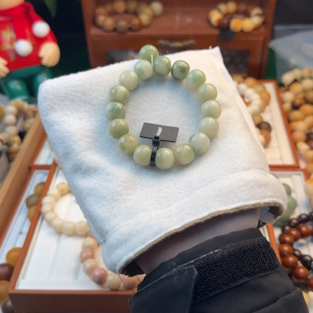 菩提根/象牙果手串小**?卡14全品青提绿1号飘花