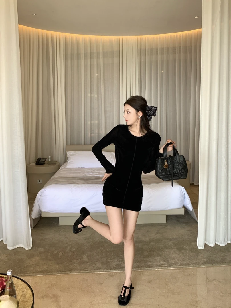 SHANG-JJ【丝绒T裙】25ss新品66锦纶底的空气绒T裙q133450p