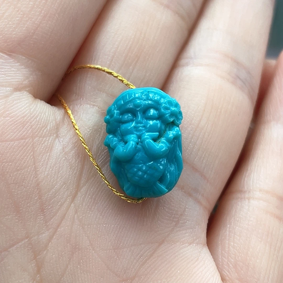 绿松石未镶嵌颈饰