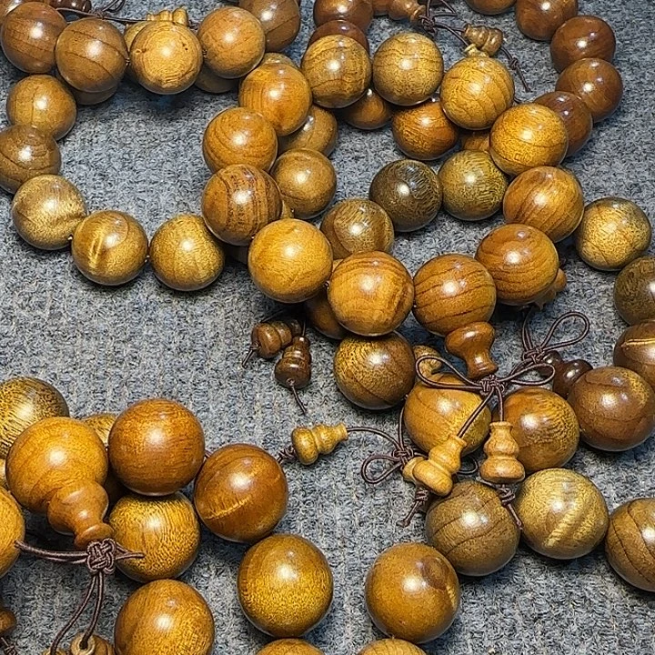 金丝楠全陈化老料把件串发一条