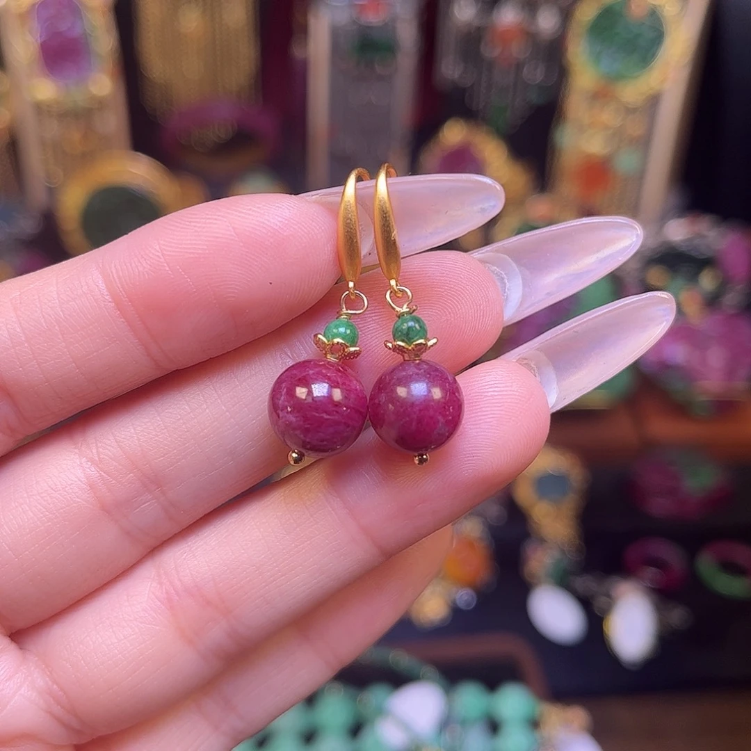 红宝石未镶嵌耳饰