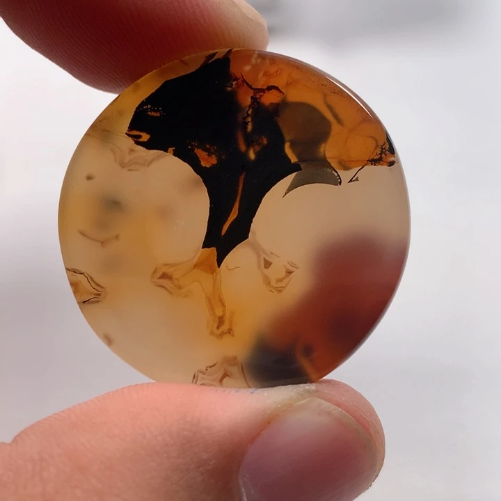 玛瑙/玉髓颈饰未镶嵌云**生