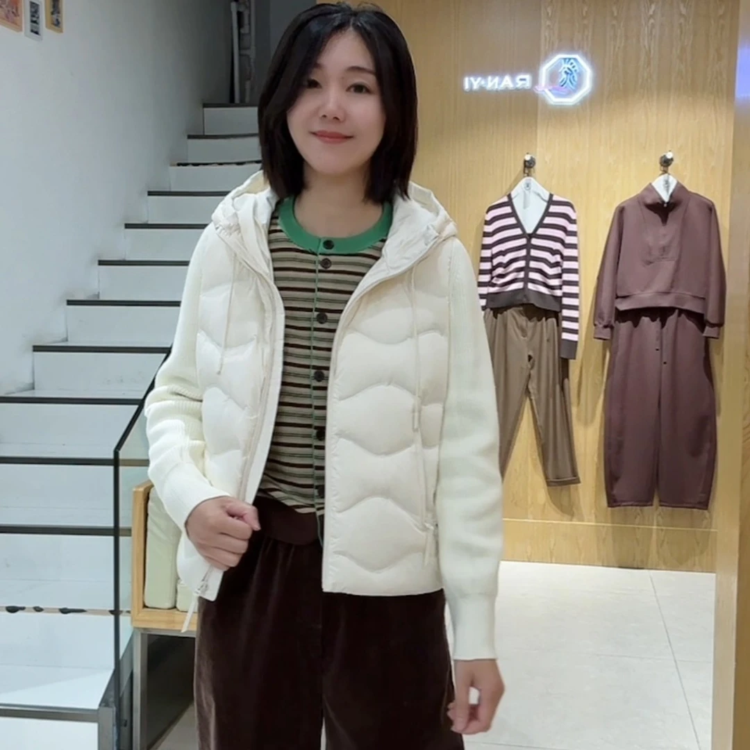 恩宝莉时尚羽绒服
