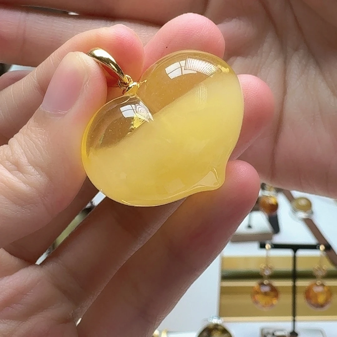琥珀颈饰未镶嵌吊坠