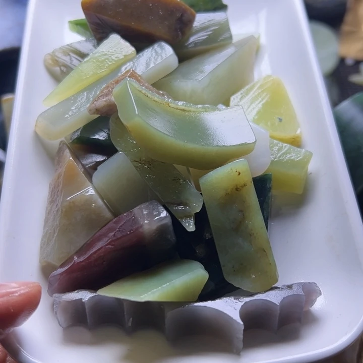 和田玉（糖玉）未镶嵌挂件