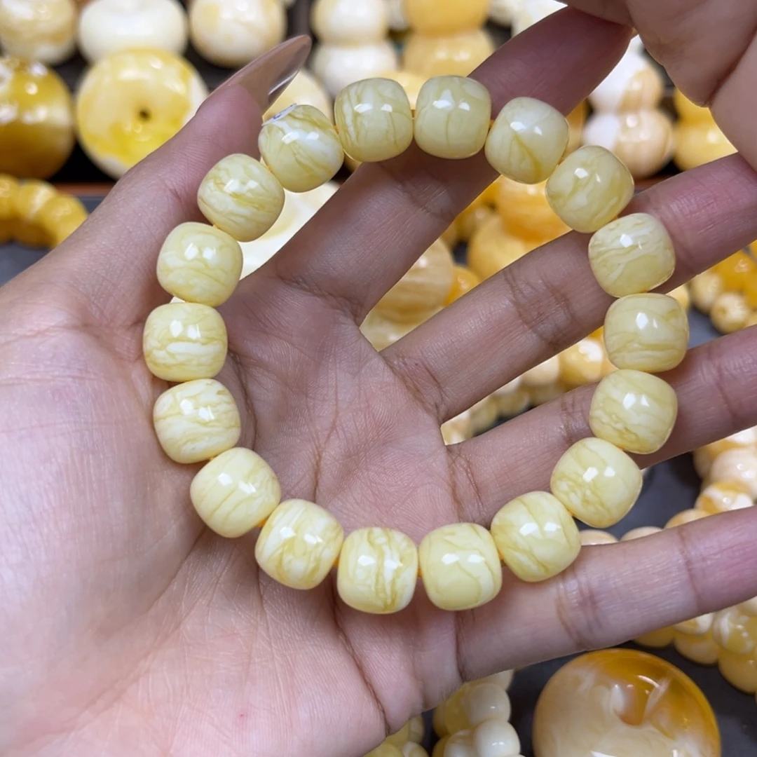 琥珀未镶嵌手串……