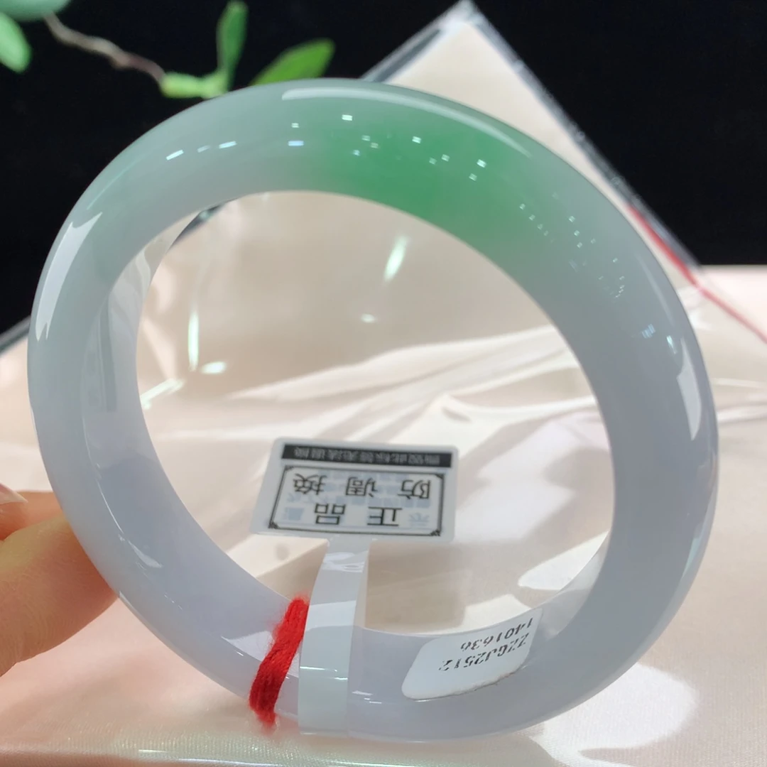 翡翠未镶嵌手镯1636