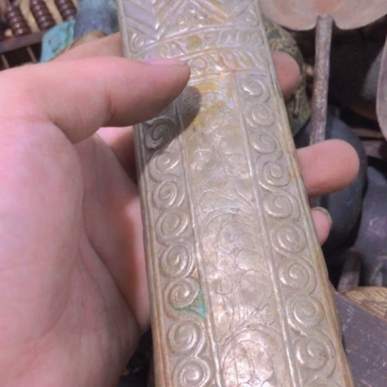 宇***宙闪电购铜摆件工艺品