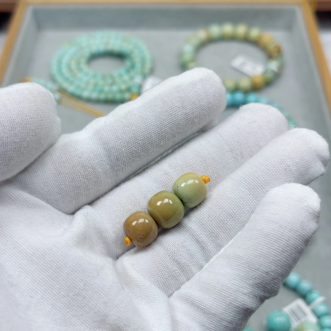 绿松石未镶嵌挂件