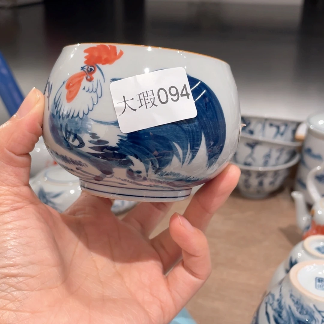 釉下手绘茶具微瑕