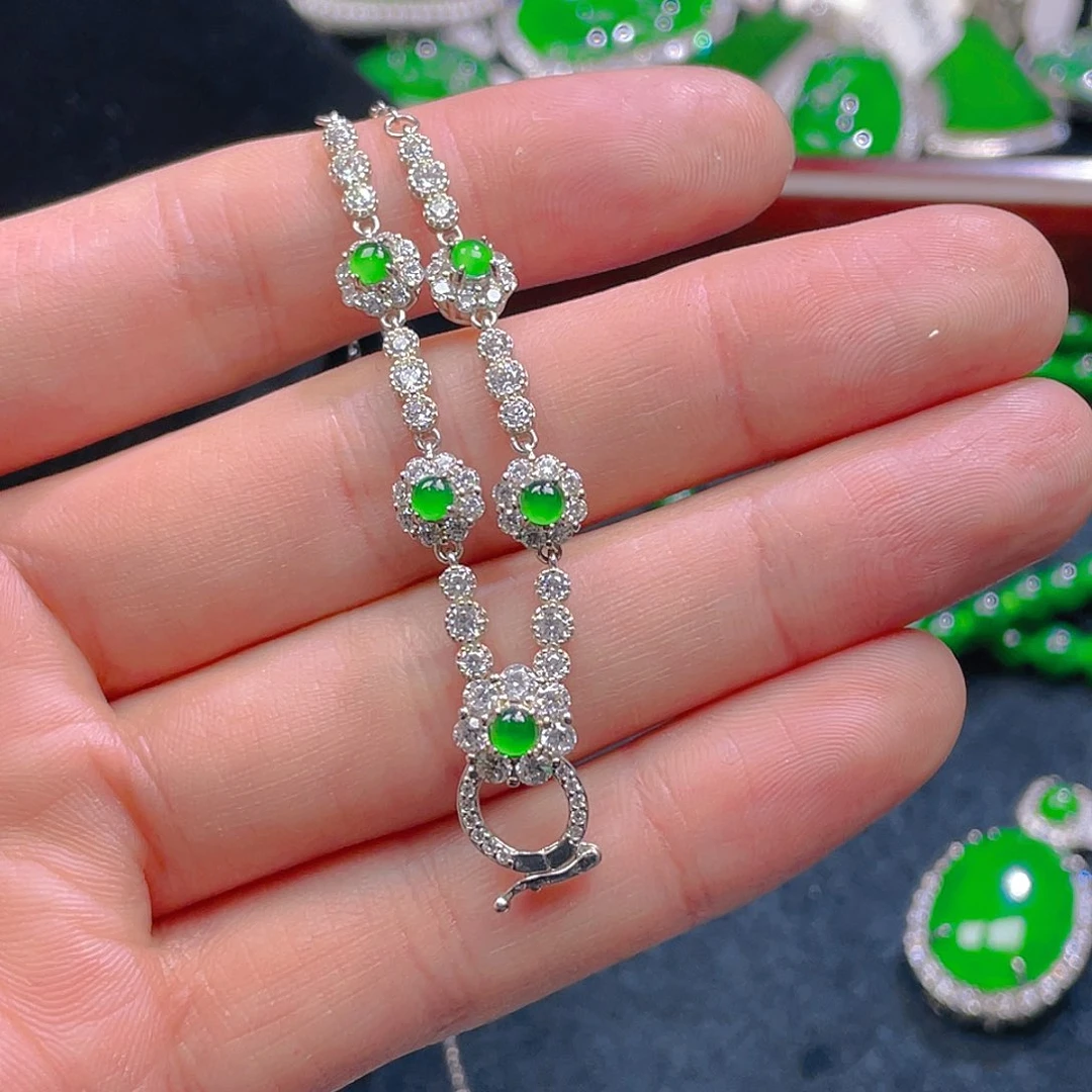 翡翠颈饰未镶嵌64，