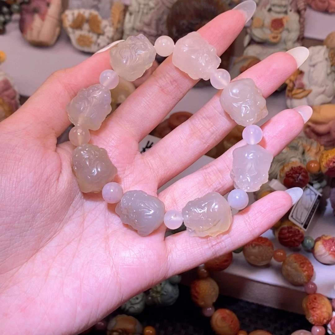未镶嵌手链石英质玉（阿拉善玉）