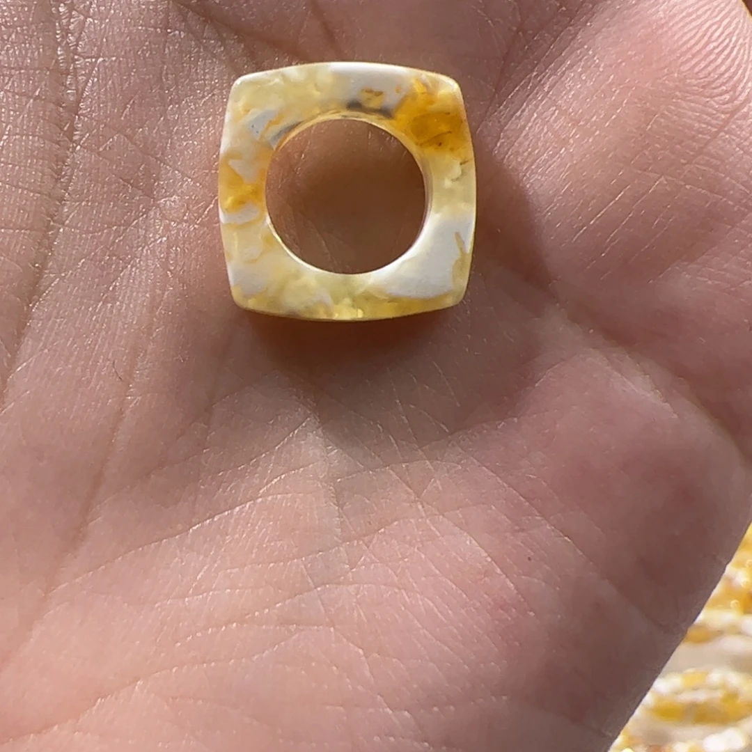 琥珀未镶嵌珠宝奇石金瓷白溶洞跑环