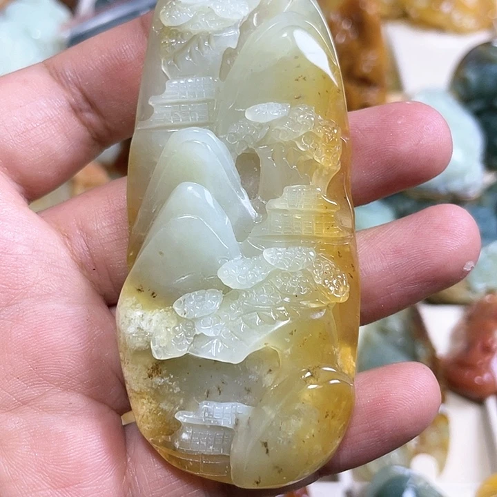 岫玉吊坠(不含链)未镶嵌微瑕