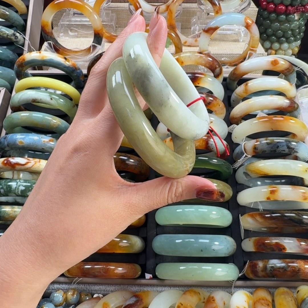 蛇纹石玉未镶嵌手镯58