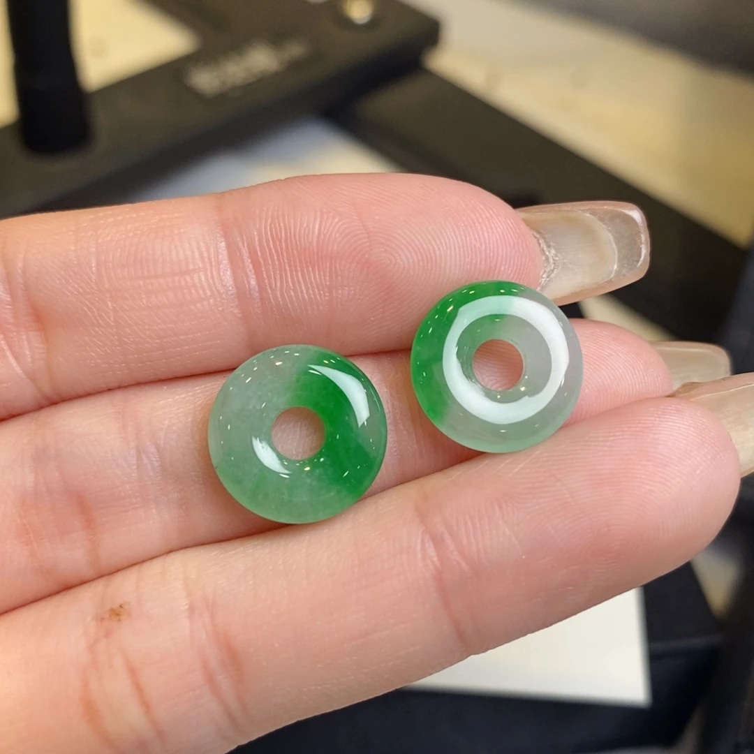 翡翠耳饰未镶嵌甜甜圈