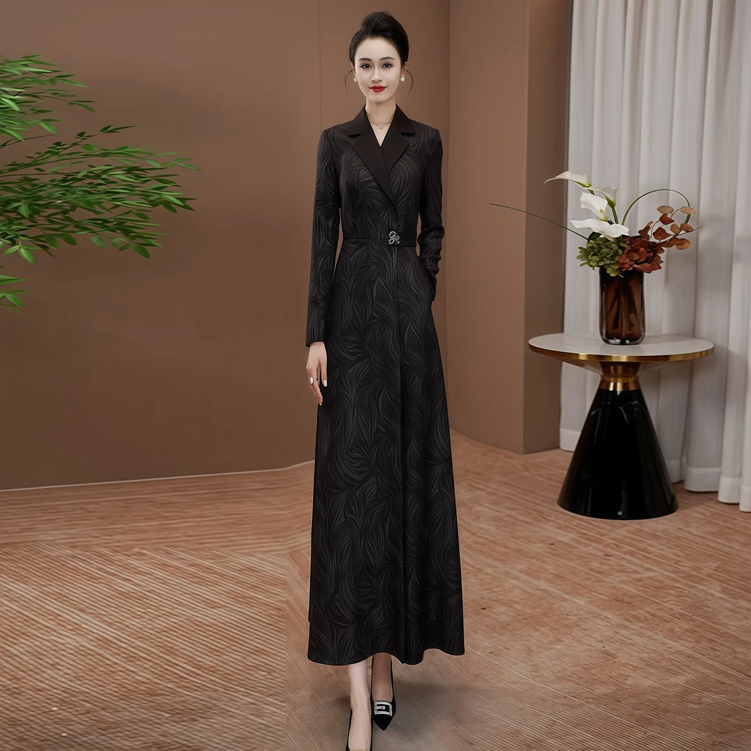 高贵气质显瘦连衣裙2025秋季新款端庄大气长袖修身复古长裙0212