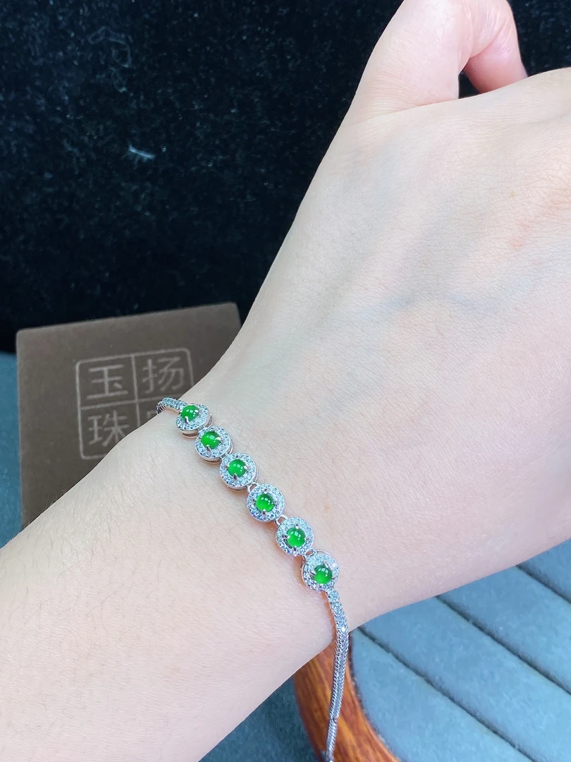 天然翡翠A货阳绿设计款手链通体S925银镶嵌