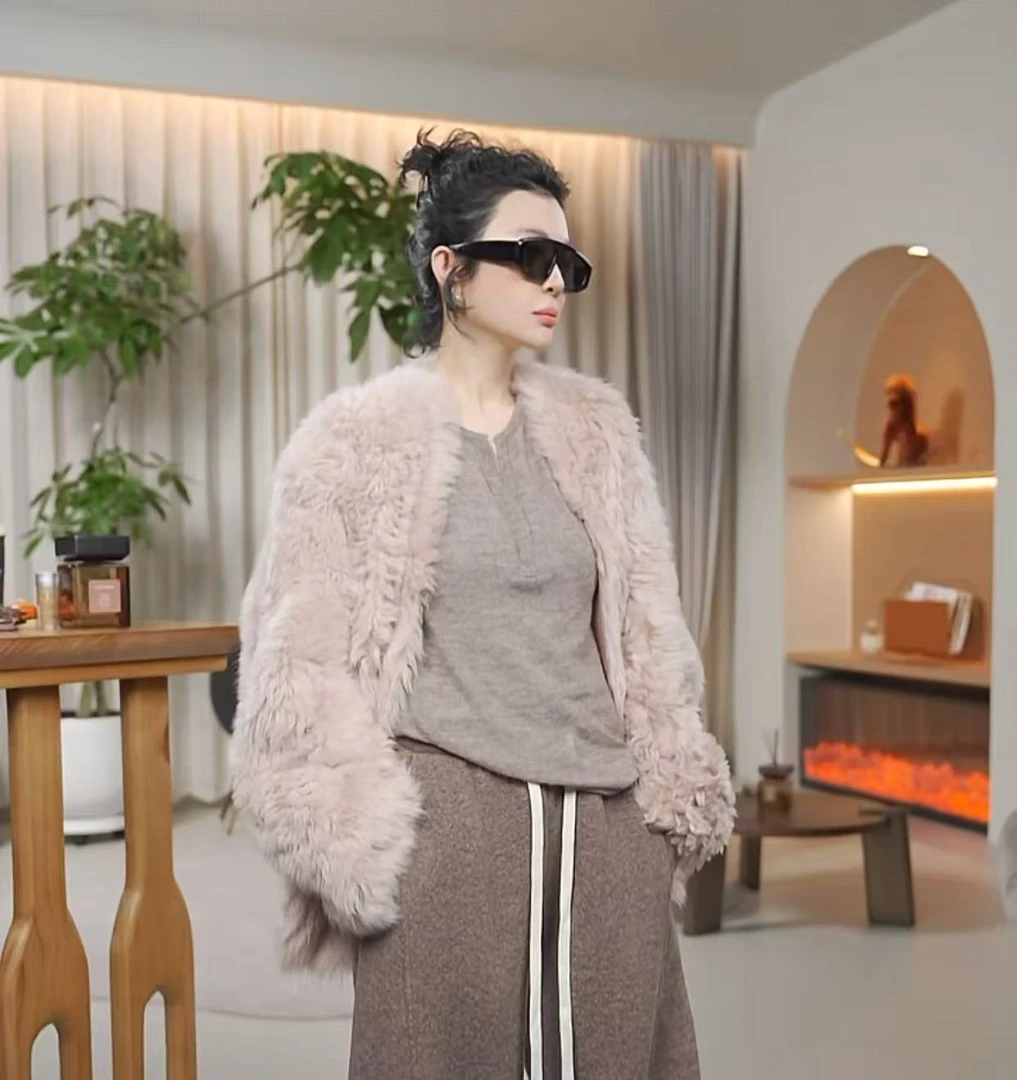 PanYiXiu/潘依绣进口西班牙托卡皮毛一体法式气质皮草外套D25153