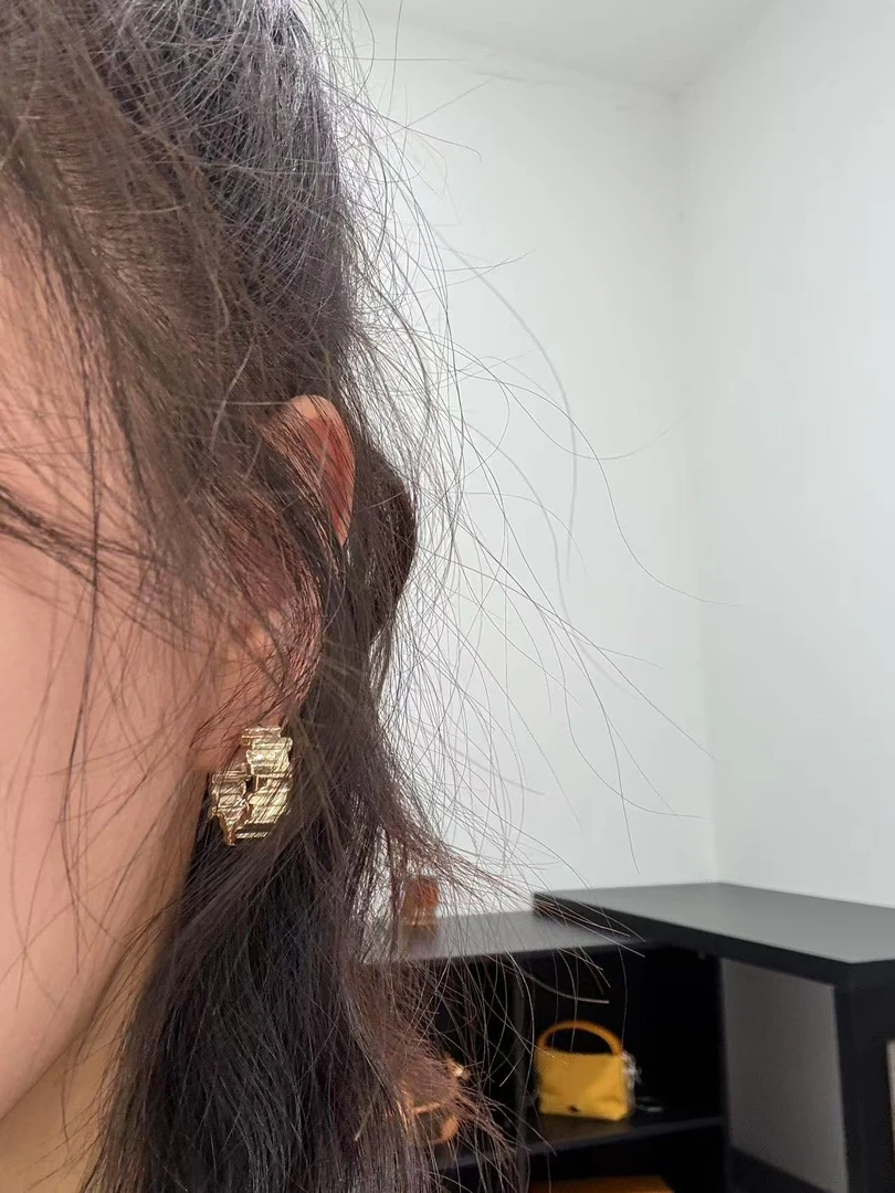 钛钢耳饰 0390【蝶谷】波浪耳钉