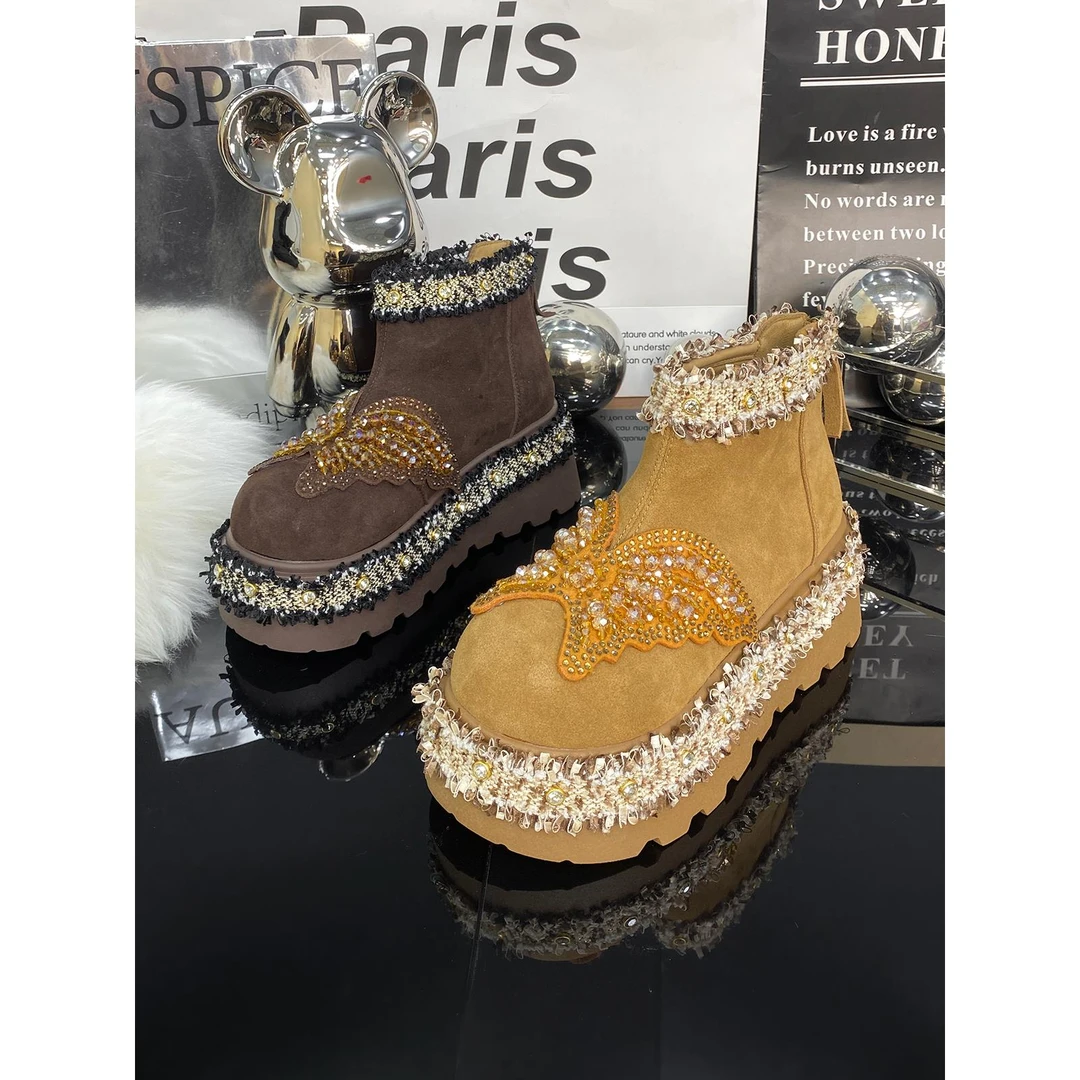 蝴蝶水钻时尚磨砂真皮大头马丁靴2025秋冬季新款洋气小短靴子女鞋