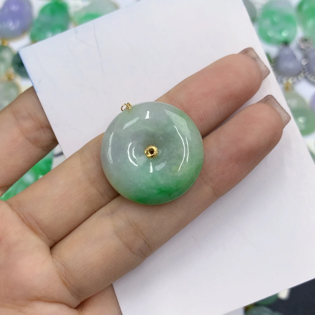 颈饰18K金镶嵌翡翠翡翠