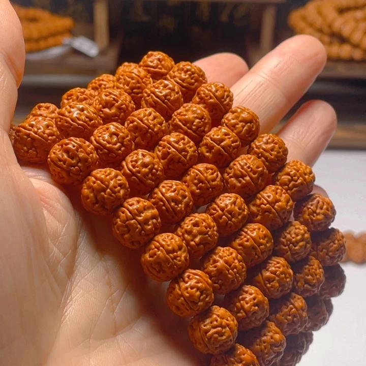 爱***人金刚菩提手串蜂王1.1+