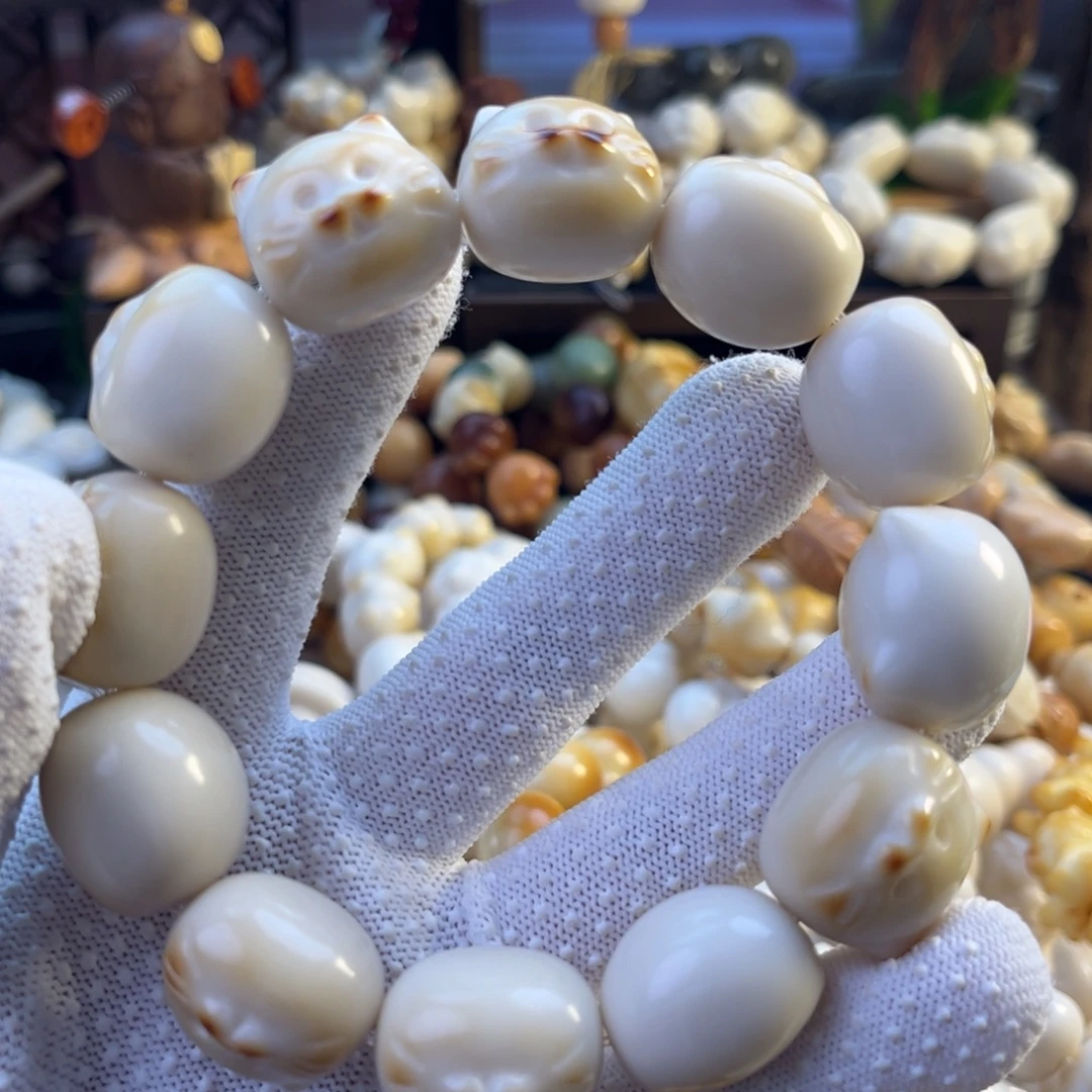 菩提根/象牙果手串-微烤色胡子猫