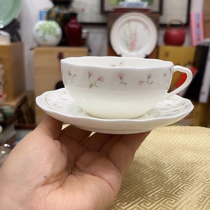 杯西和哈哈哈真的好