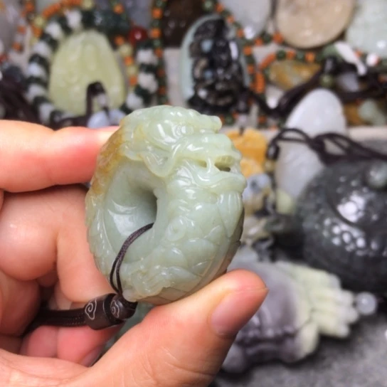 和田玉未镶嵌挂件