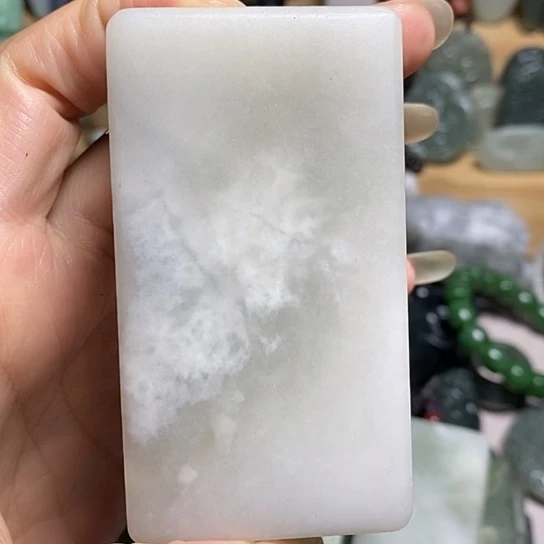 未镶嵌和田玉（糖玉）珠宝半成品