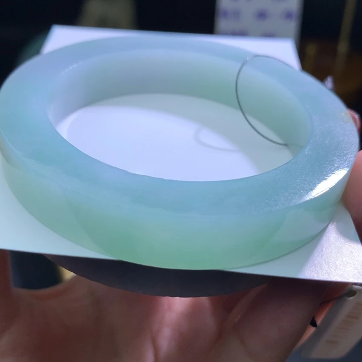 未镶嵌翡翠手镯定制翡翠