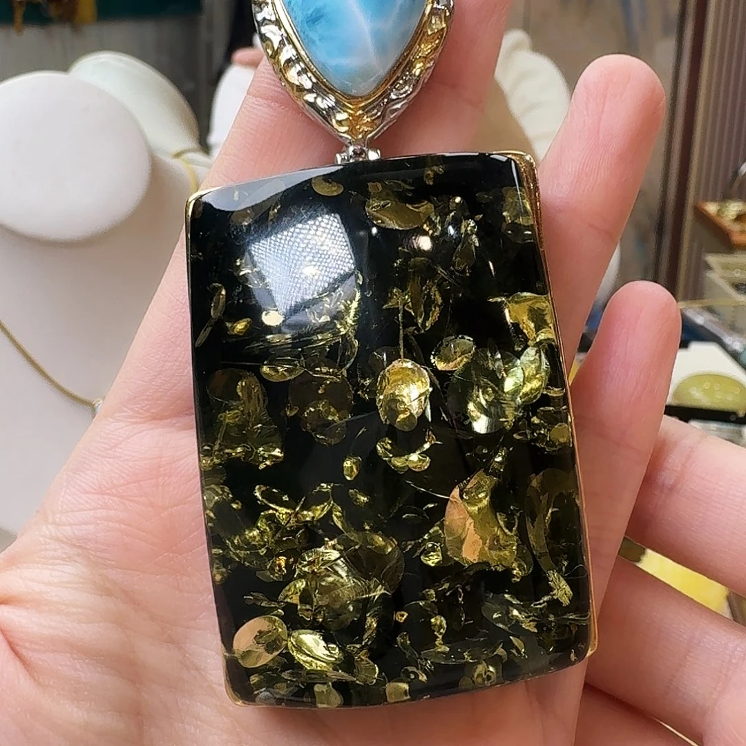 琥珀未镶嵌颈饰吊坠