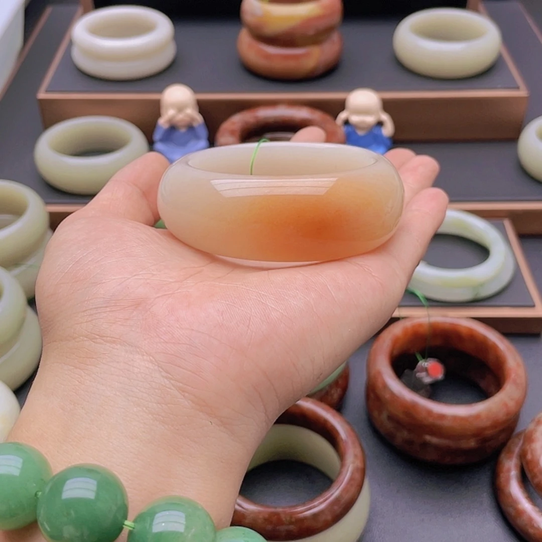 【闪购商品】未镶嵌手镯石英质玉岁***痕佘太翠糖镯59圈