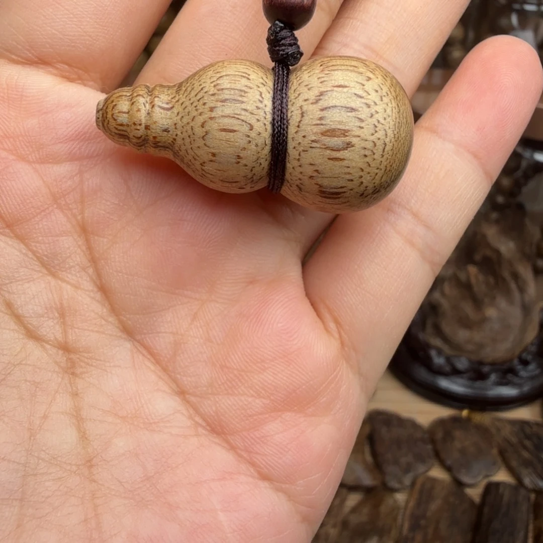 沉香沉香碎屑菩萨棋葫芦 3 克