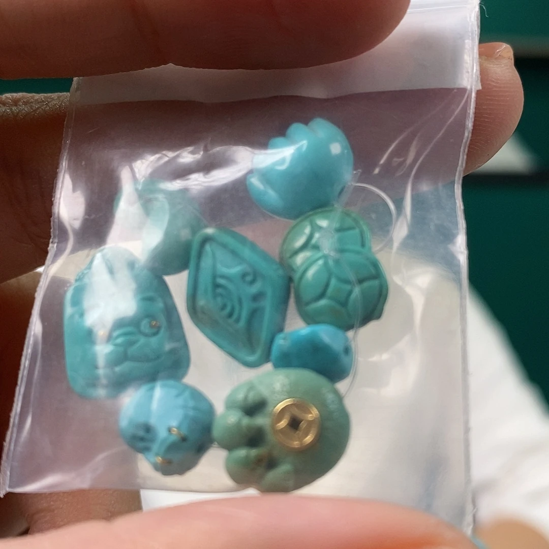 绿松石未镶嵌珠宝奇石
