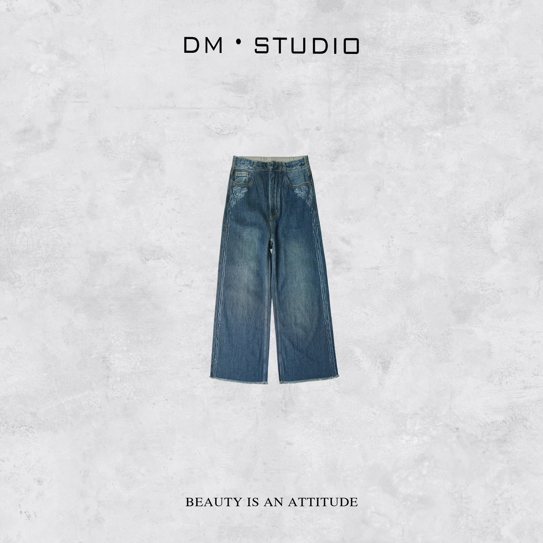 DEDM-DM•STUDIO/小众设计款刺绣宽松显瘦阔腿水洗牛仔裤（11559）