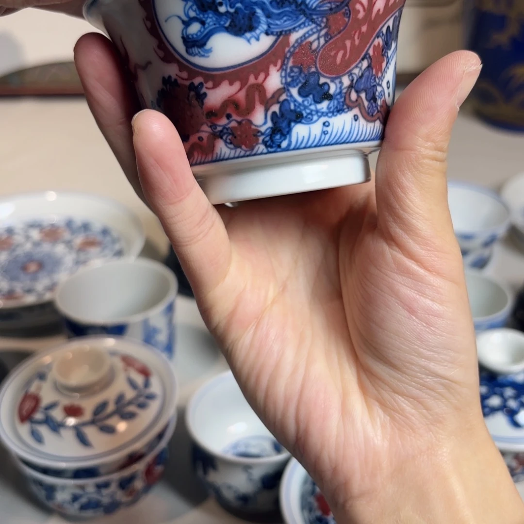 青花釉里红 龙盖碗