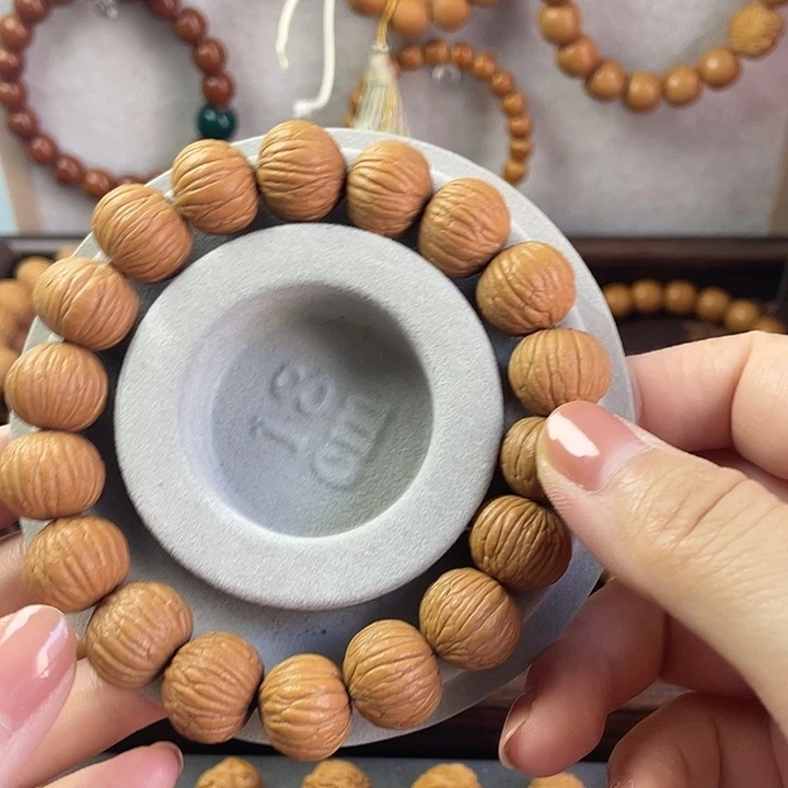 猴头核桃手串开播福利土豪