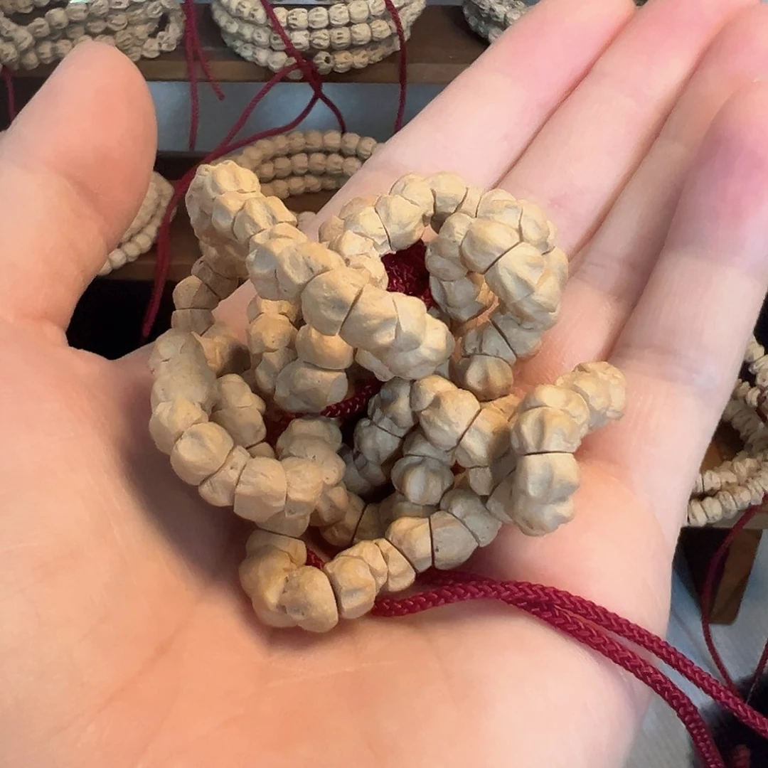 柏香籽/百香籽手串d****g