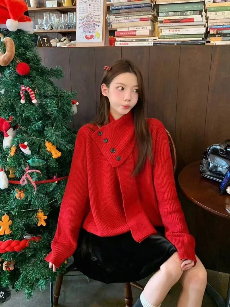 【现货现发粉丝福利】}设计系扣披巾式慵懒套头女秋冬款宽松V领毛衣